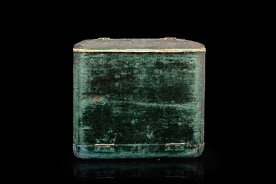 A Chinese hardstone gaiwan and cover, 18/19th C.