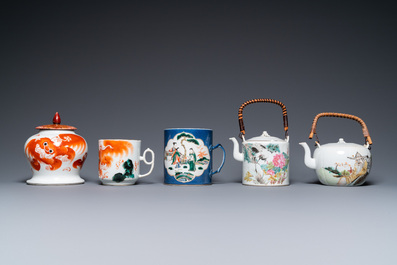 A varied collection of Chinese porcelain, 19/20th C.