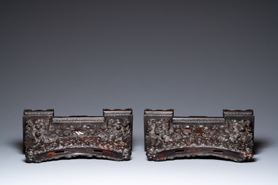 A pair of Chinese wooden table screens with soapstone- and bone-embellished medallions, 18/19th C.