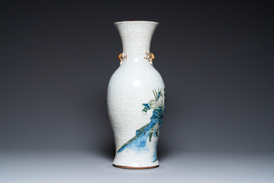 A Chinese Nanking crackle-glazed vase with polychrome design, Chenghua mark, 19th C.