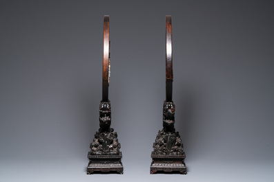 A pair of Chinese wooden table screens with soapstone- and bone-embellished medallions, 18/19th C.
