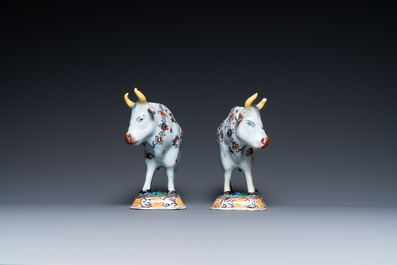 A pair of polychrome Dutch Delft cows, 18th C.