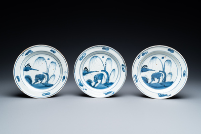 Six coupes en porcelaine de Chine de type ko-sometsuke pour le march&eacute; japonais, &eacute;poque Transition