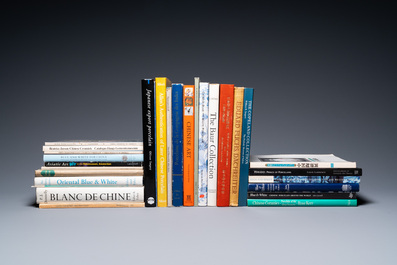 28 boeken over vnl. Chinees porselein