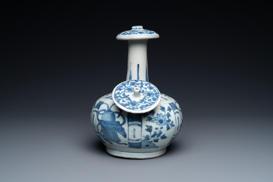 A Chinese blue and white kraak porcelain 'Hatcher cargo' Kendi, Transitional period