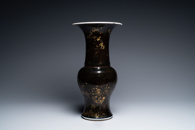 A Chinese monochrome black 'yenyen' vase with traces of gilding, Kangxi