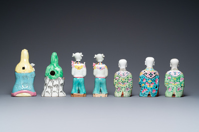 Treize figures en porcelaine de Chine famille rose, Qianlong et apr&egrave;s