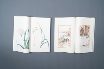 Une bo&icirc;te contenant deux albums de 200 estampes, dont 48 d'apr&egrave;s Qi Baishi et 38 d'apr&egrave;s Zhang Daqian, studio Rong Bao Zhai, P&eacute;kin, 1952