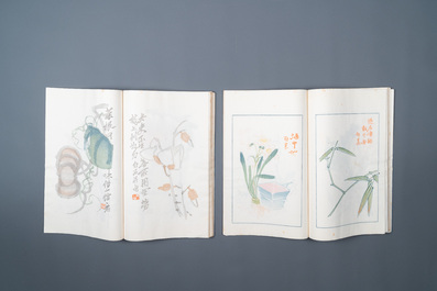 Een doos met twee albums met 200 houtsnedes naar o.a. Qi Baishi, Zhang Daqian, Pu Ru and Ma Jin, Rong Bao Zhai studio, Beijing, 1935