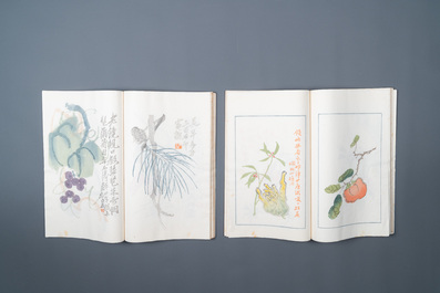 Een doos met twee albums met 200 houtsnedes naar o.a. Qi Baishi, Zhang Daqian, Pu Ru and Ma Jin, Rong Bao Zhai studio, Beijing, 1935