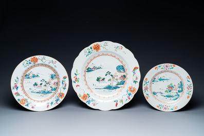 Sixteen Chinese famille rose dishes with fine landscapes, Qianlong