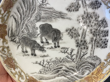 Een Chinese grisaille kop en schotel met buffels, Yongzheng