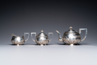 Een Chinees zilveren theeserviesje in presentatiedoos, Zee Sung gemerkt, Shanghai, Republiek
