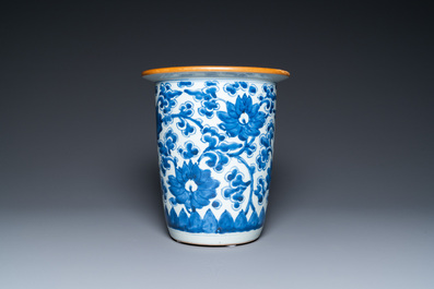 A Chinese blue and white 'floral scroll' jardini&egrave;re, Kangxi