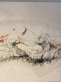 Wang Xuetao (1903-1982): 'Insecten op planten', inkt en kleur op papier voor een waaier