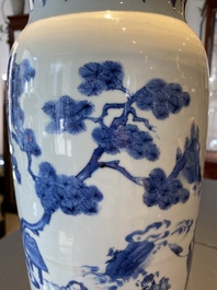 Een Chinese blauw-witte vaas met onsterfelijken in een landschap, Transitie periode