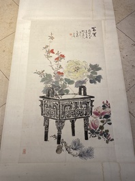 Wang Xuetao (1903-1982): 'Ding wierookbrander met bloemen', inkt en kleur op papier