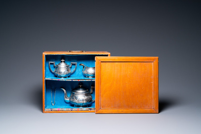 A Chinese silver tea service in presentation box, mark of Zee Sung, Shanghai, Republic