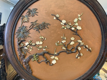 A pair of Chinese wooden table screens with soapstone- and bone-embellished medallions, 18/19th C.