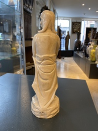 Une figure d'Adam en porcelaine de Chine &agrave; &eacute;mail craquel&eacute;, 18&egrave;me