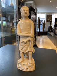 Une figure d'Adam en porcelaine de Chine &agrave; &eacute;mail craquel&eacute;, 18&egrave;me