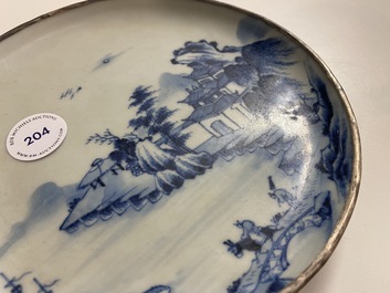 A Chinese 'Bleu de Hue' plate for the Vietnamese market, Nguyen family mark, 18th C.