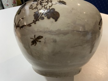 A Chinese Cizhou double gourd vase, Song/Yuan