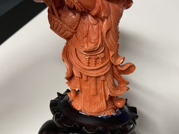 A Chinese carved red coral 'Tara' figure, 19/20th C.