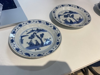 Quatre coupes en porcelaine de Chine en bleu et blanc, Wanli et &eacute;poque Transition
