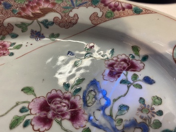 A Chinese famille rose 21-piece dinner service, Qianlong