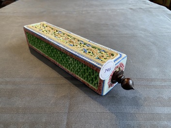 A Chinese famille rose reticulated rectangular cricket box, Daoguang