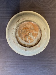 Trois plats en porcelaine de Chine dite 'de Swatow', Ming