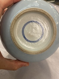 Un vase de forme 'yuhuchunping' en porcelaine de Chine en clair de lune monochrome, Chine, 19&egrave;me