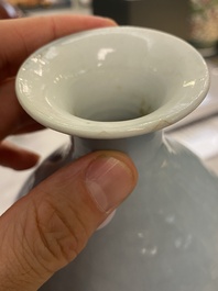 Un vase de forme 'yuhuchunping' en porcelaine de Chine en clair de lune monochrome, Chine, 19&egrave;me