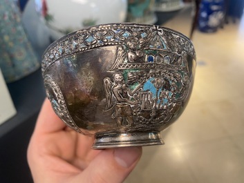 Une tasse et soucoupe en argent partiellement &eacute;maill&eacute;, Arm&eacute;nie, 18&egrave;me