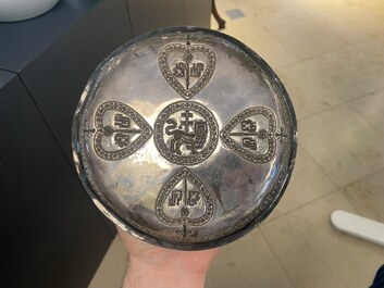 Une tasse et soucoupe en argent partiellement &eacute;maill&eacute;, Arm&eacute;nie, 18&egrave;me