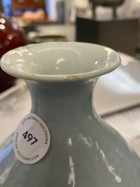 Un vase de forme 'yuhuchunping' en porcelaine de Chine en clair de lune monochrome, Chine, 19&egrave;me