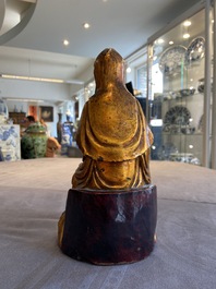 Une figure de Guanyin en bois dor&eacute;, laqu&eacute; et peint, Vietnam, 18/19&egrave;me