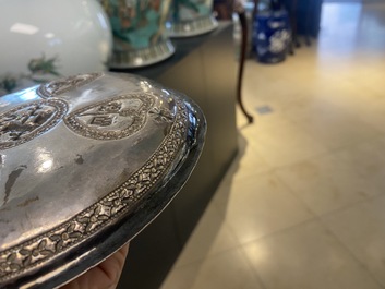 Une tasse et soucoupe en argent partiellement &eacute;maill&eacute;, Arm&eacute;nie, 18&egrave;me