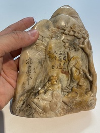 Een Chinese zegelstempel met figuren bij een berg in Shoushan zeepsteen, 19e eeuw