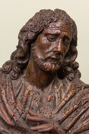 Saint Roch en noyer sculpt&eacute;, Sud de la France, 2&egrave;me moiti&eacute; du 16&egrave;me