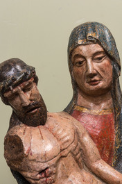 Vierge de Piti&eacute; en noyer polychrom&eacute;, probablement Espagne, d&eacute;but du 15&egrave;me