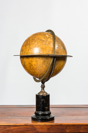 Globe terrestre sur socle, 19&egrave;me