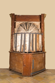 A partly polychromed wooden 'niche' cupboard, 18/19th C.