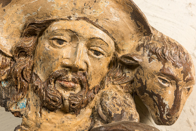 Een grote eikenhouten sculptuur van Jezus de Goede Herder met sporen van polychromie, late 16e eeuw
