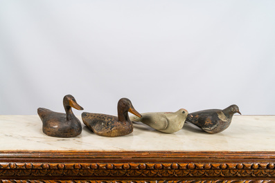 Two polychrome wooden decoy ducks and two pigeons, 19/20th C.