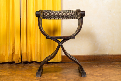 A wooden 'dantesca' folding chair, Italy, 17/18th C.