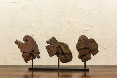 Three carved oak fragments of an eagle, a lamb and a lion referring to the evangelists, 16th C.