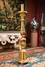 A very large Italian gilt wooden candlestick, 18/19th C.