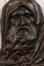 Een gietijzeren 'Mozes' plaquette, 19e eeuw